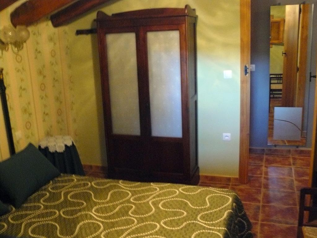 Casa Rural Torre De Campos Ainzon Ruang foto